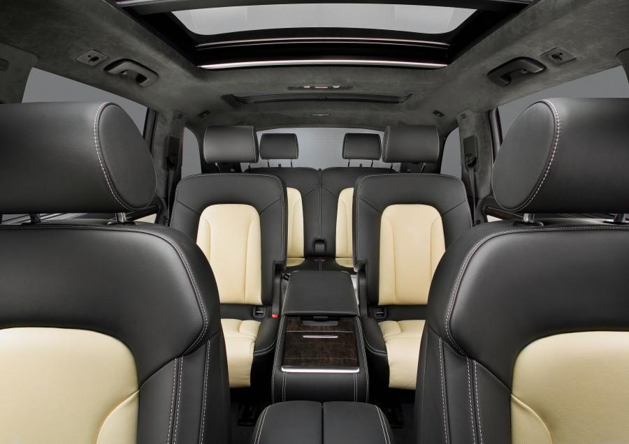 Интерьер Audi Q7 4.2 TDI Quattro S-Line (4L) 2006 года  (фото 6 из 20)